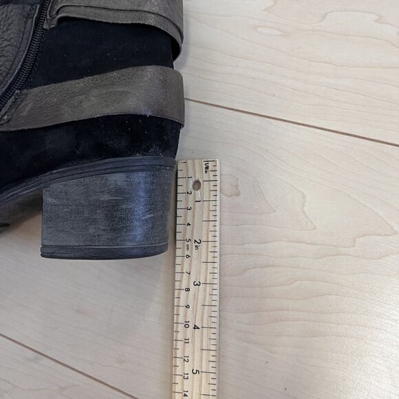 MJUS Knee High Black Suede Boots With Grey Harness Detail Sz 40 - Picture 11 of 12